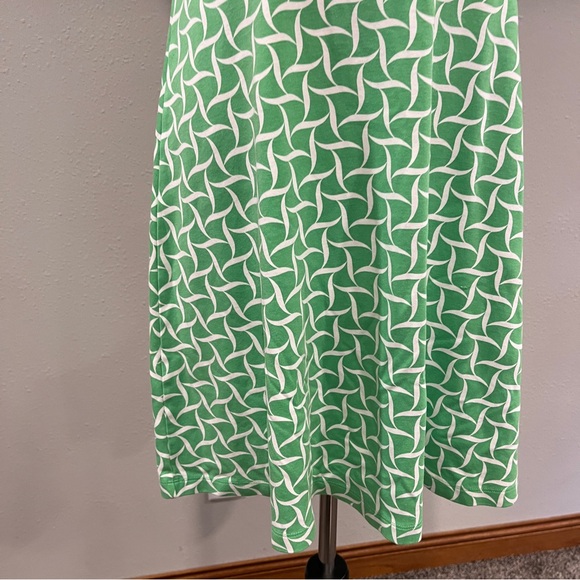 New York & Company Green Geometric A-Line Dress | Size L | Sleeveless - Picture 4 of 11
